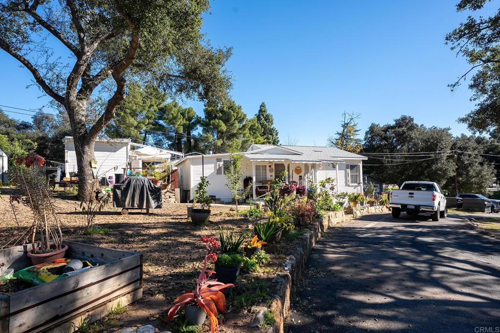 main property photo 12