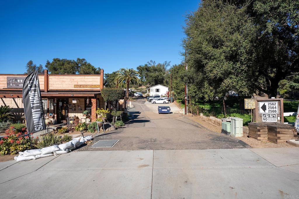 main property photo 31