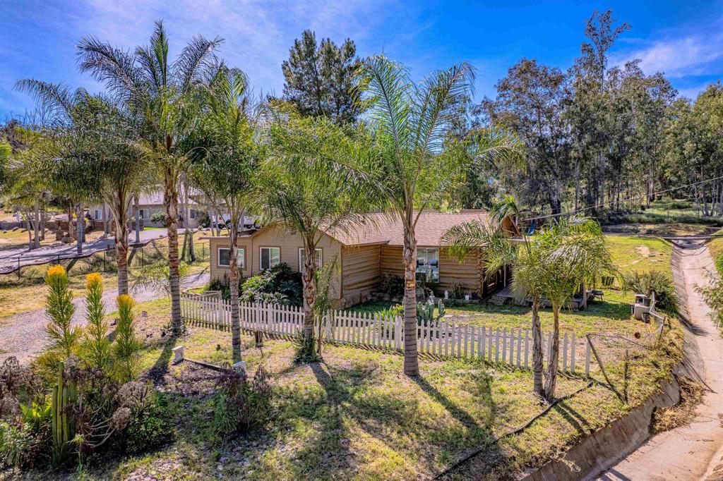 main property photo 10