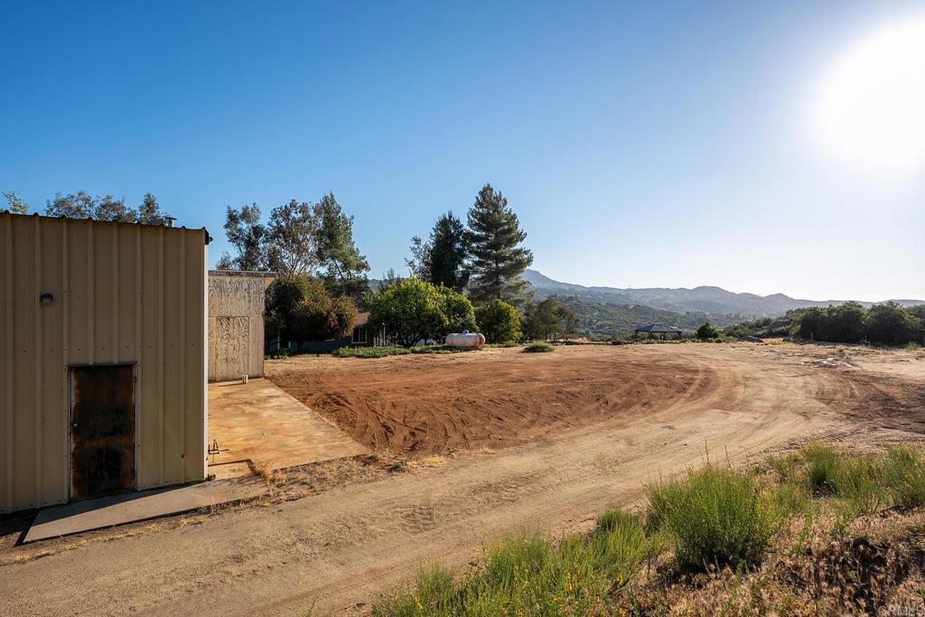 main property photo 45