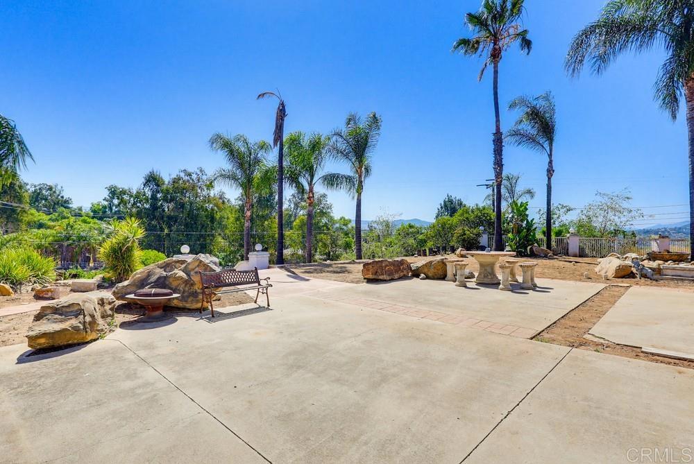 main property photo 14