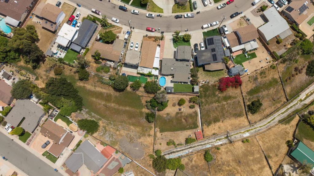 main property photo 45