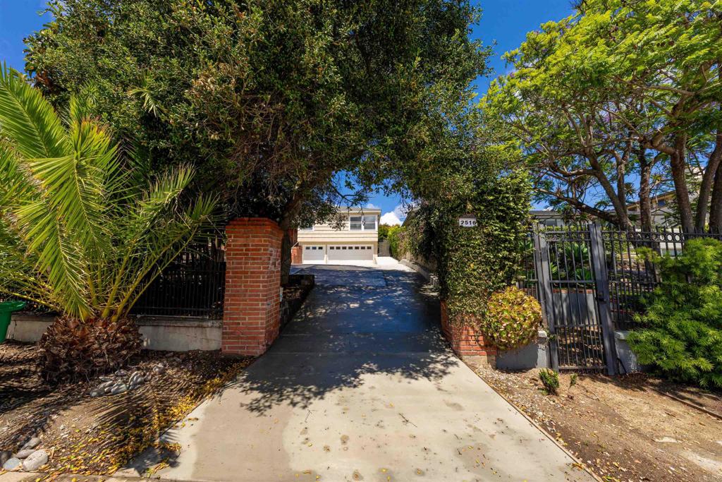 main property photo 25