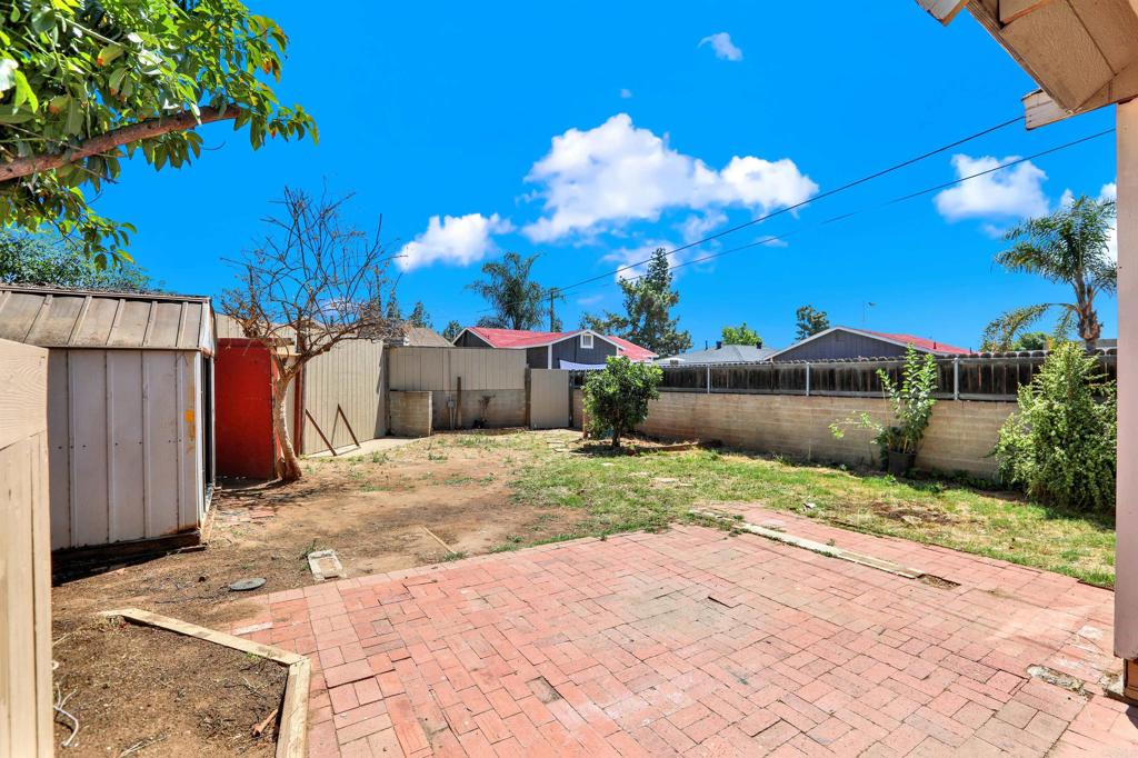 main property photo 40