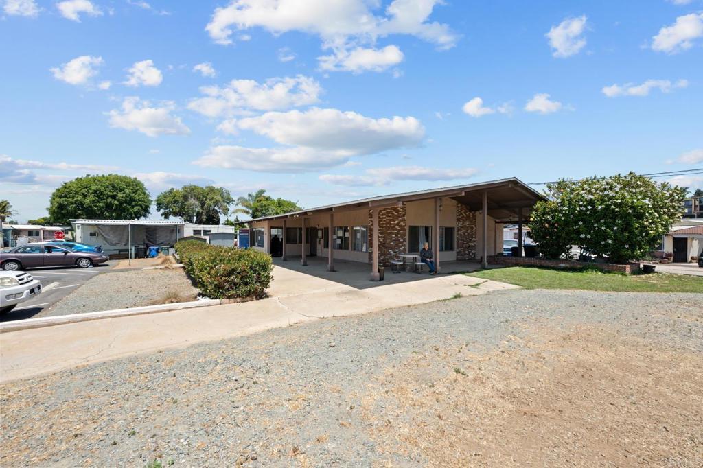 main property photo 33