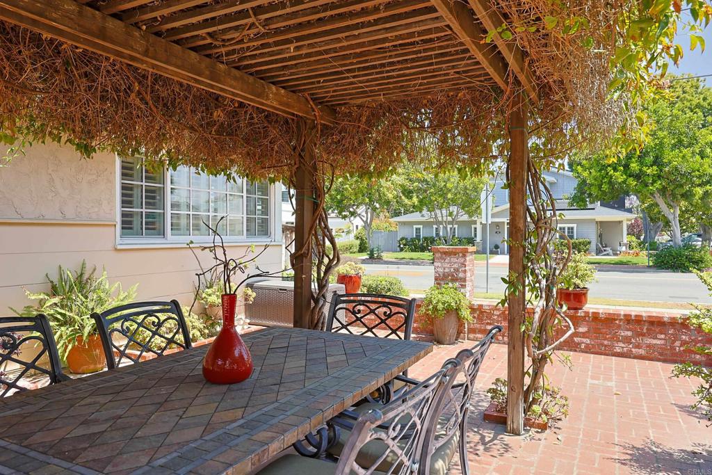 main property photo 66