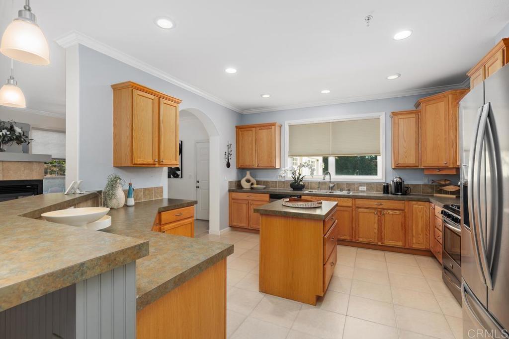 main property photo 7