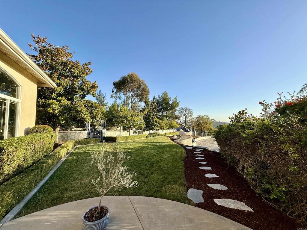 main property photo 30