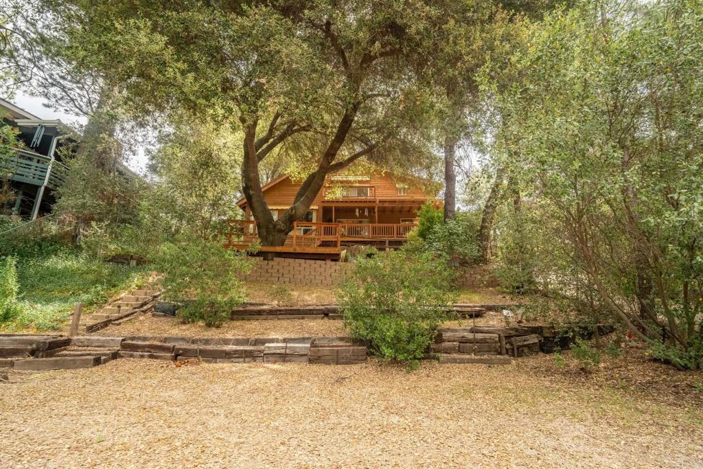 main property photo 28
