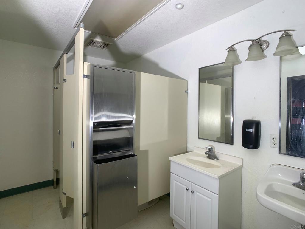 main property photo 67