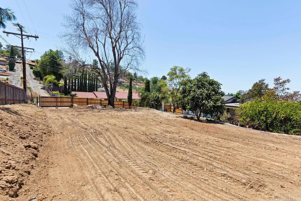 main property photo 32