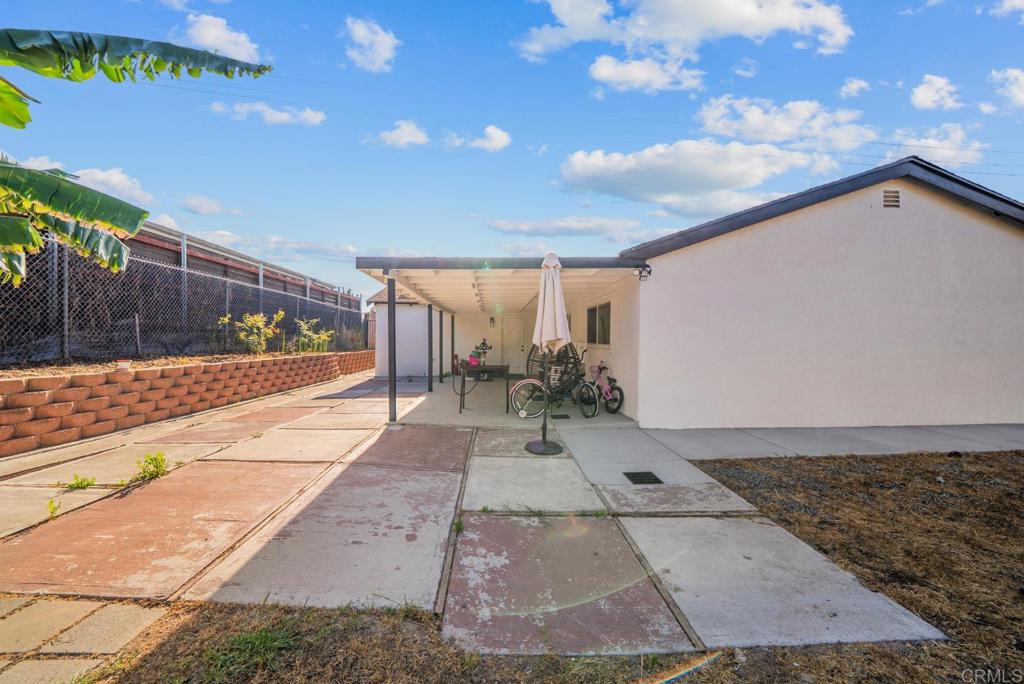 main property photo 23