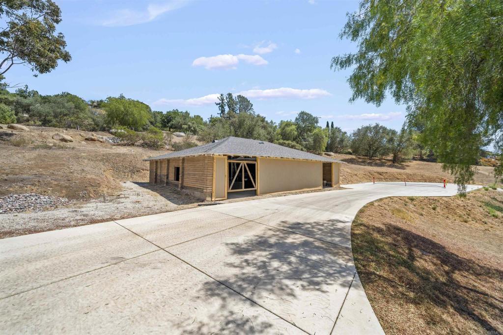 main property photo 49