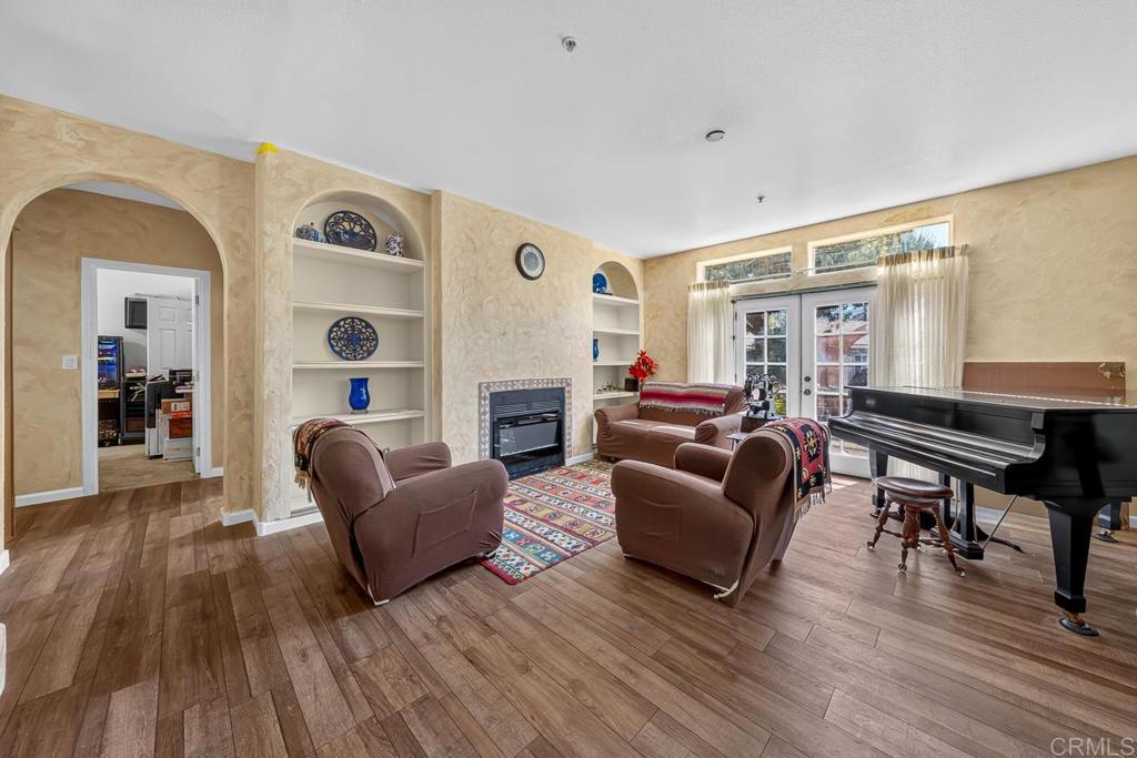 main property photo 16