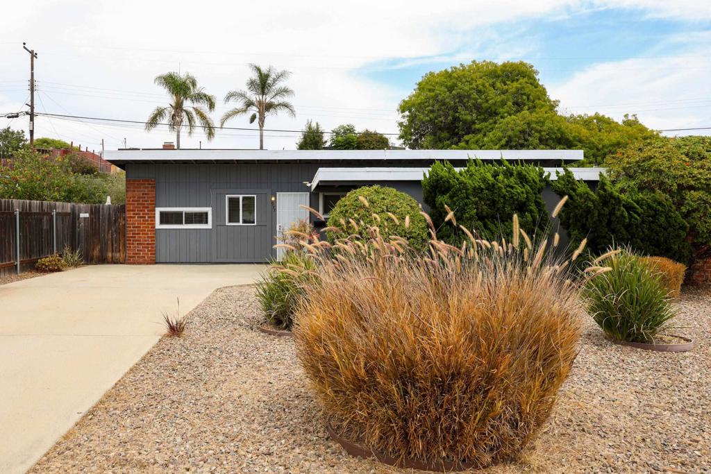 main property photo 60