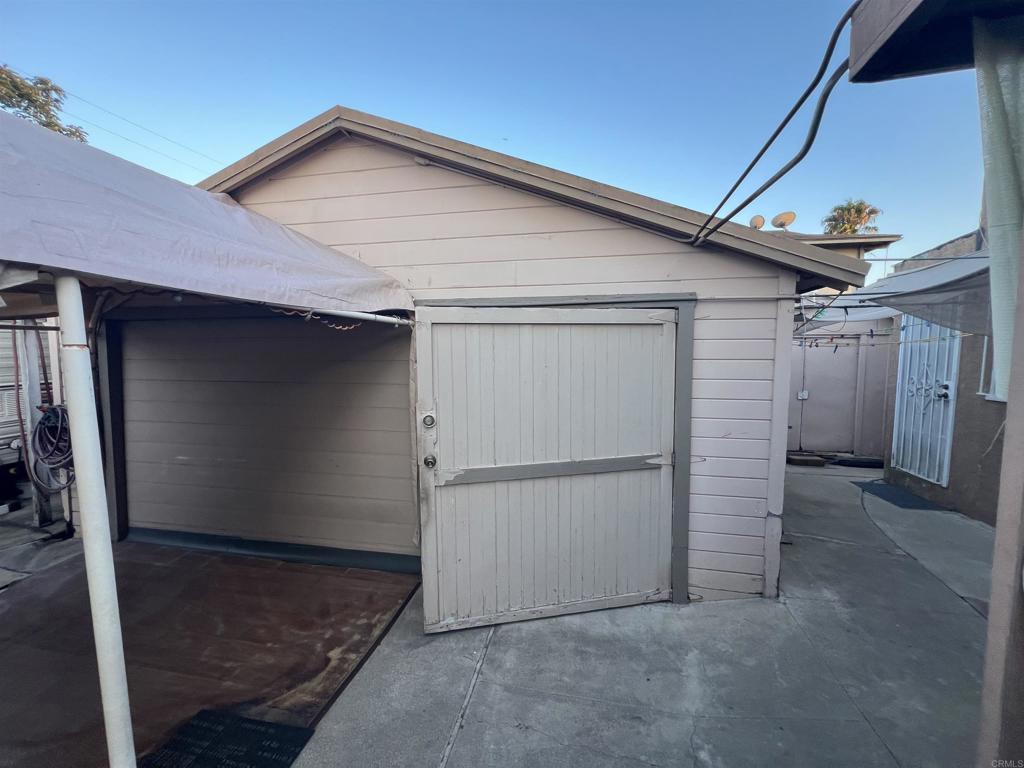 main property photo 12