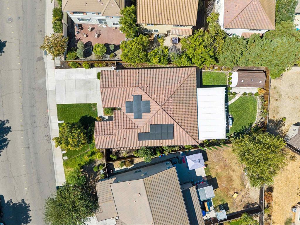 main property photo 47