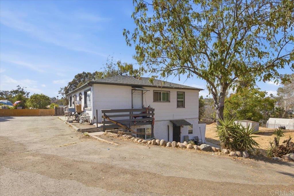 main property photo 6