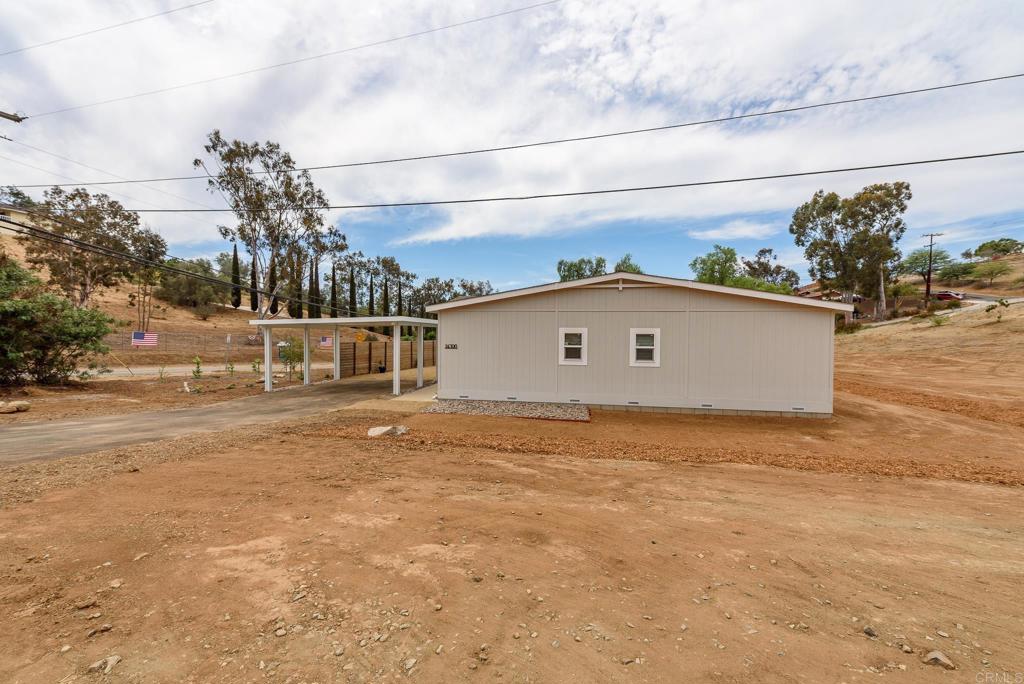 main property photo 33