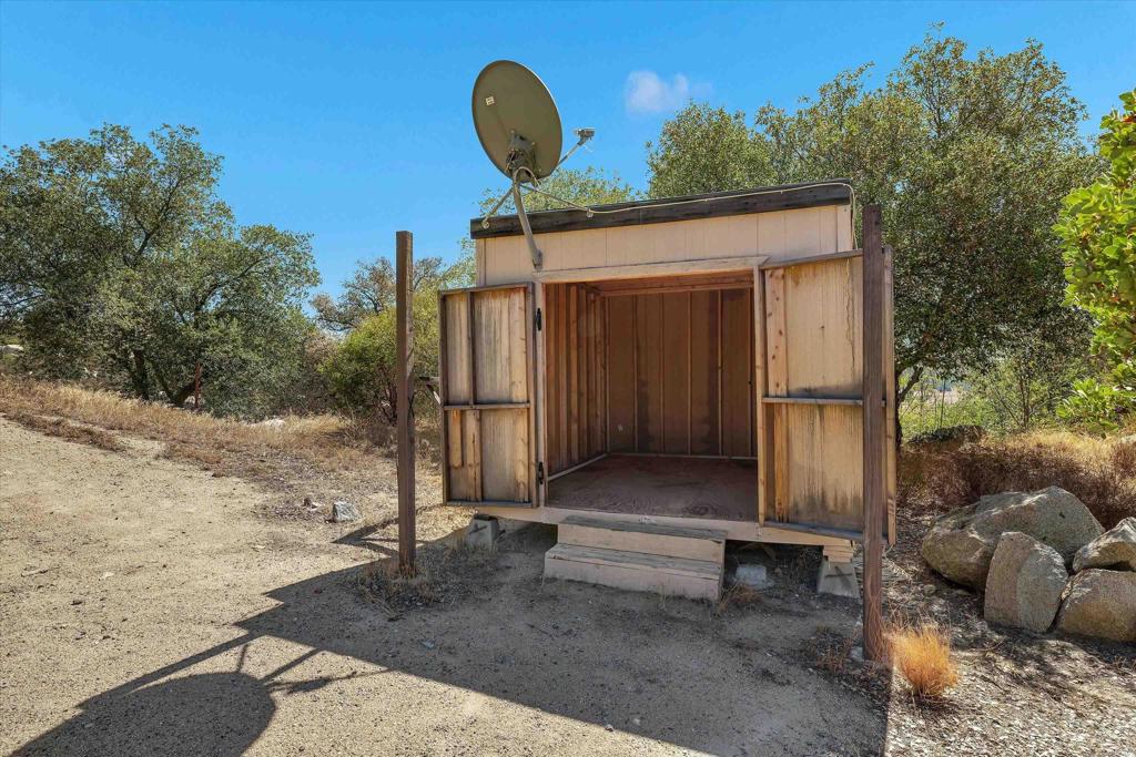 main property photo 34
