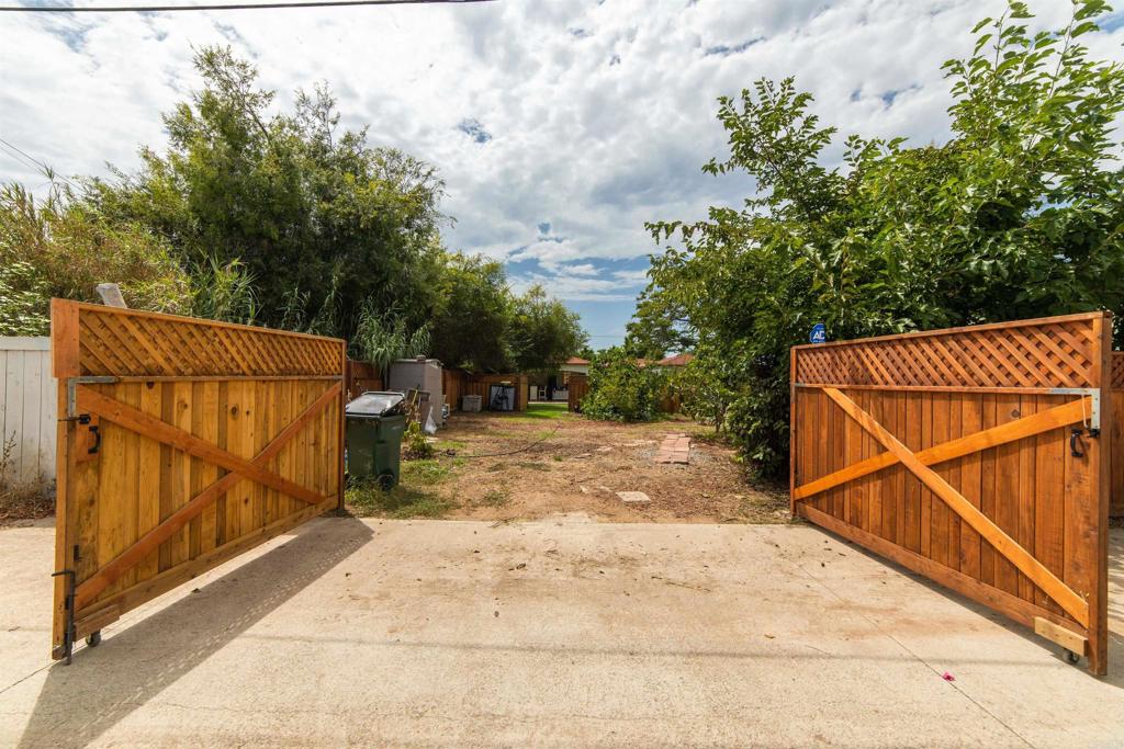 main property photo 63