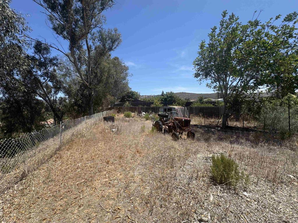 main property photo 30
