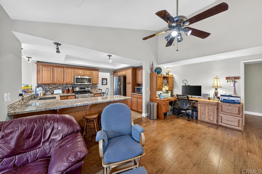 main property photo 18