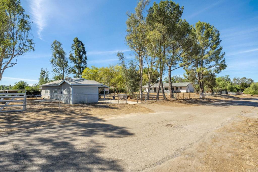 main property photo 43