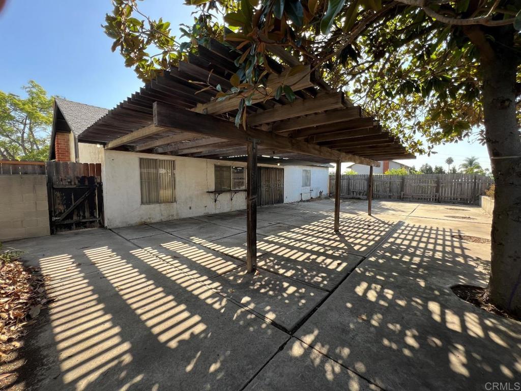 main property photo 29