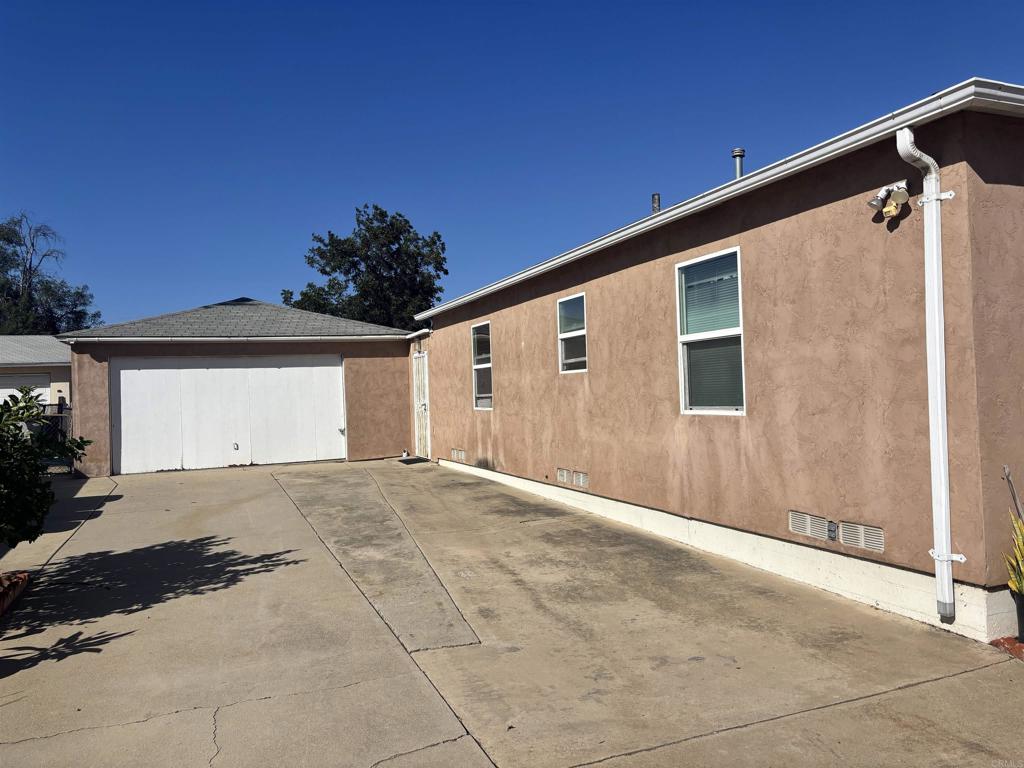 main property photo 51