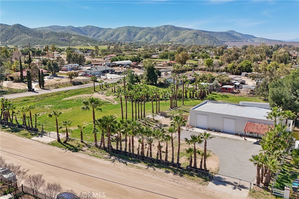main property photo 41