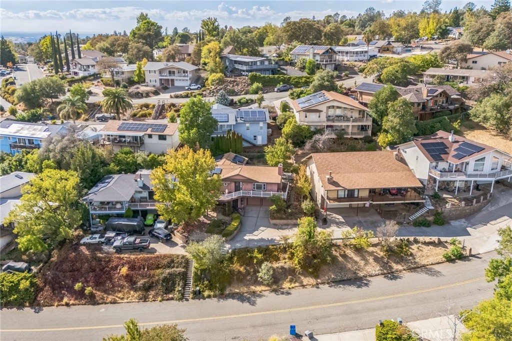 main property photo 45