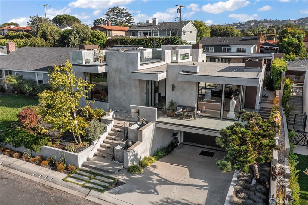 main property photo 70
