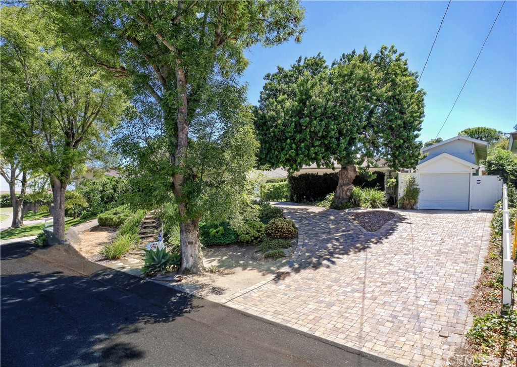 main property photo 68