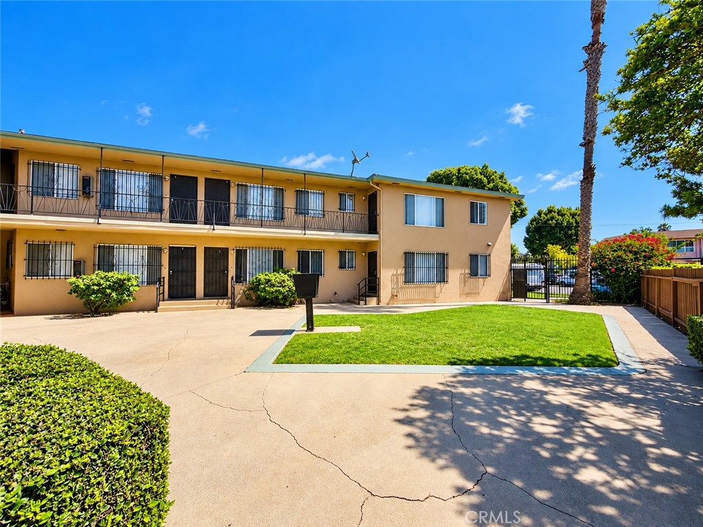 main property photo 12