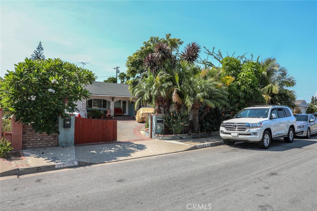 main property photo 53