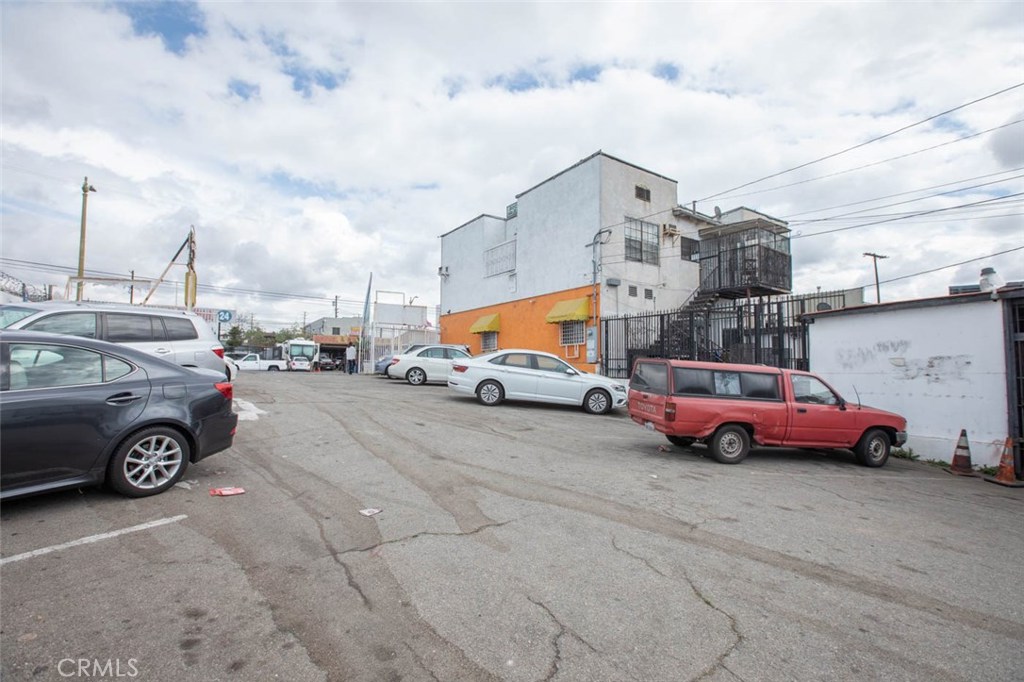main property photo 12