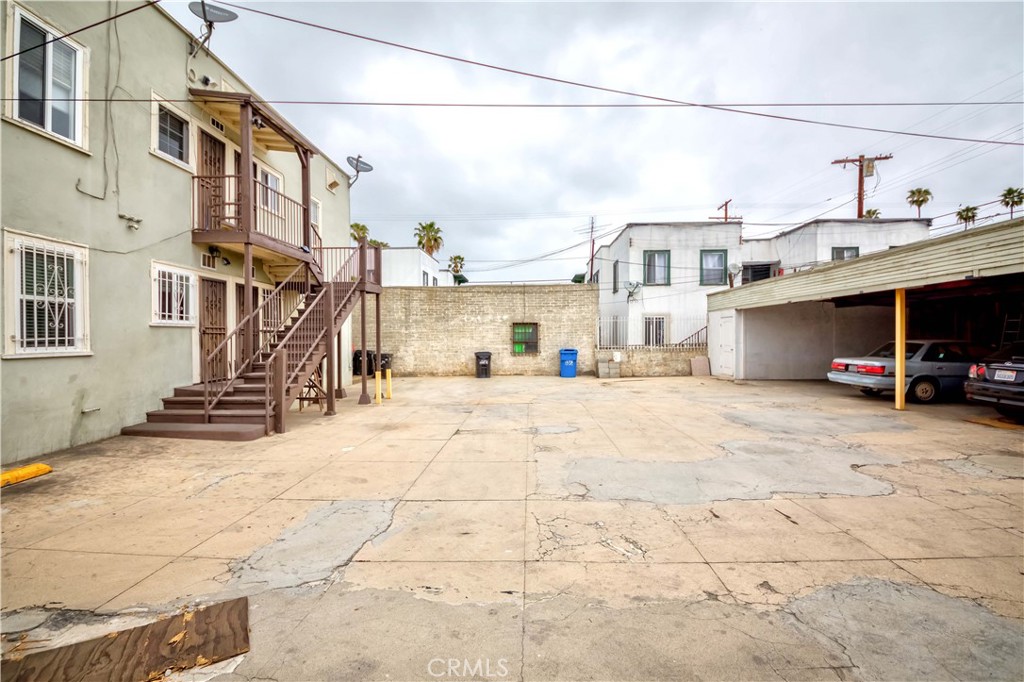 main property photo 33