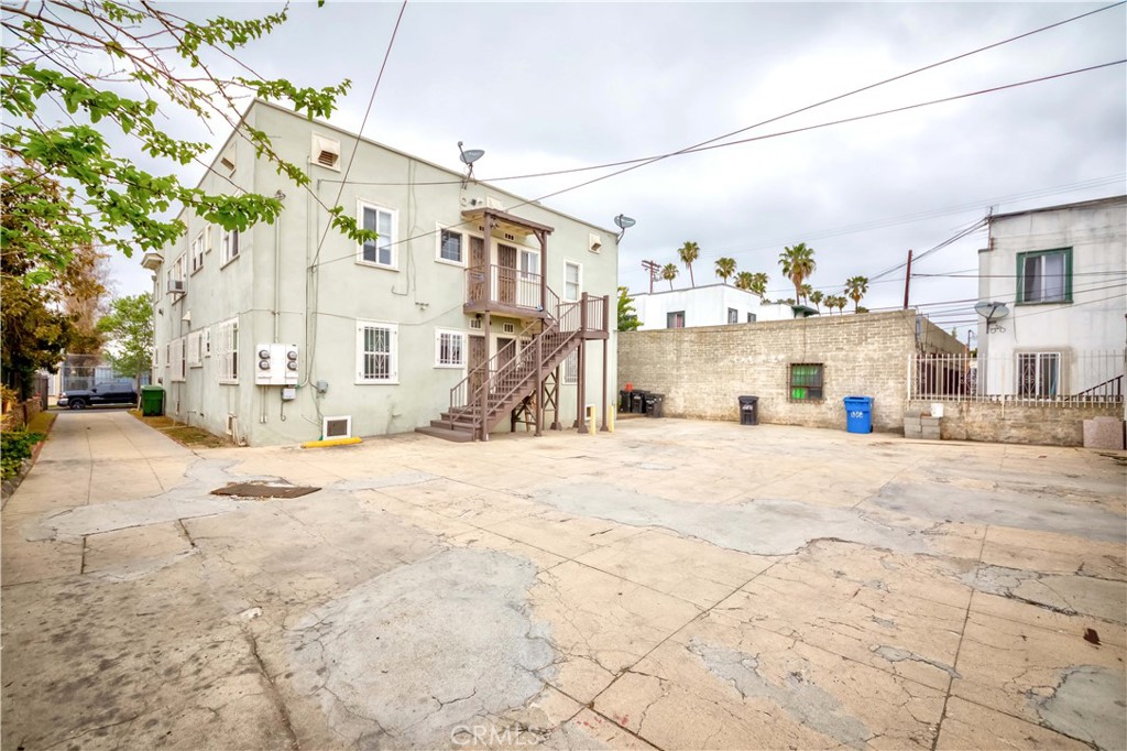 main property photo 34