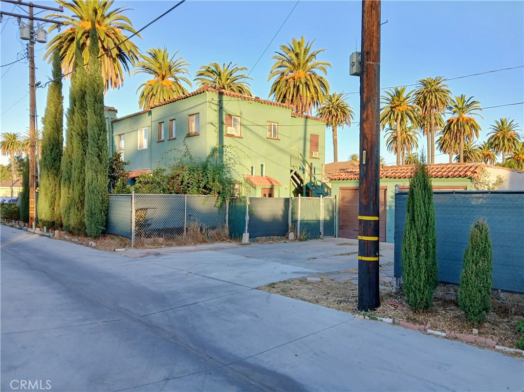 main property photo 31