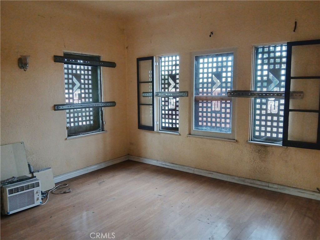 main property photo 50