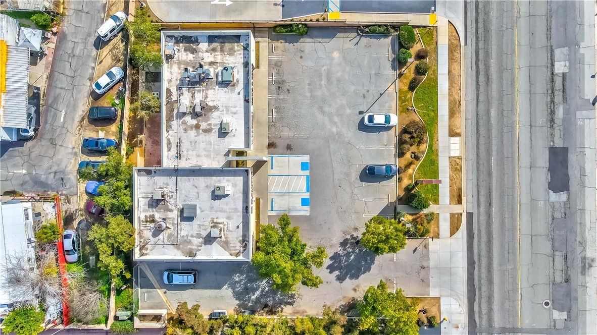 main property photo 16