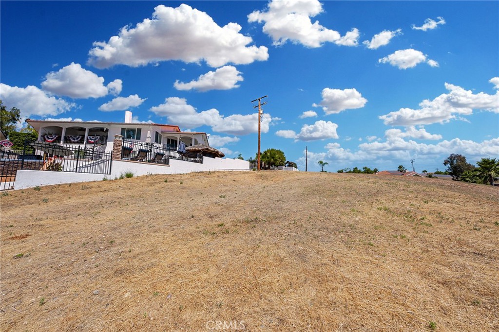 main property photo 19