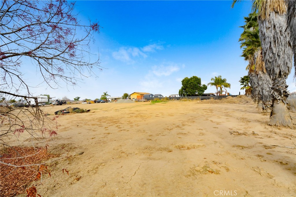 main property photo 12
