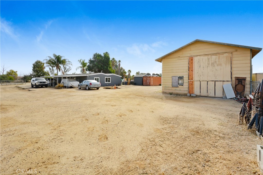 main property photo 8
