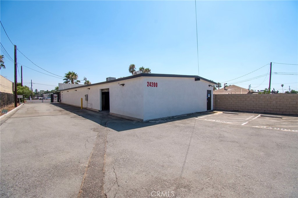 main property photo 27