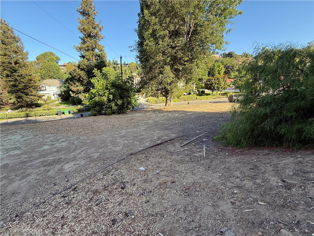 main property photo 9