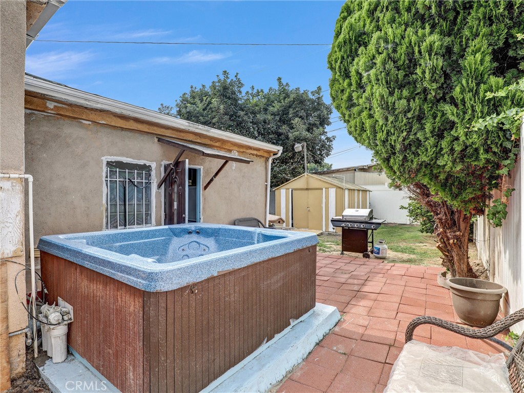 main property photo 20