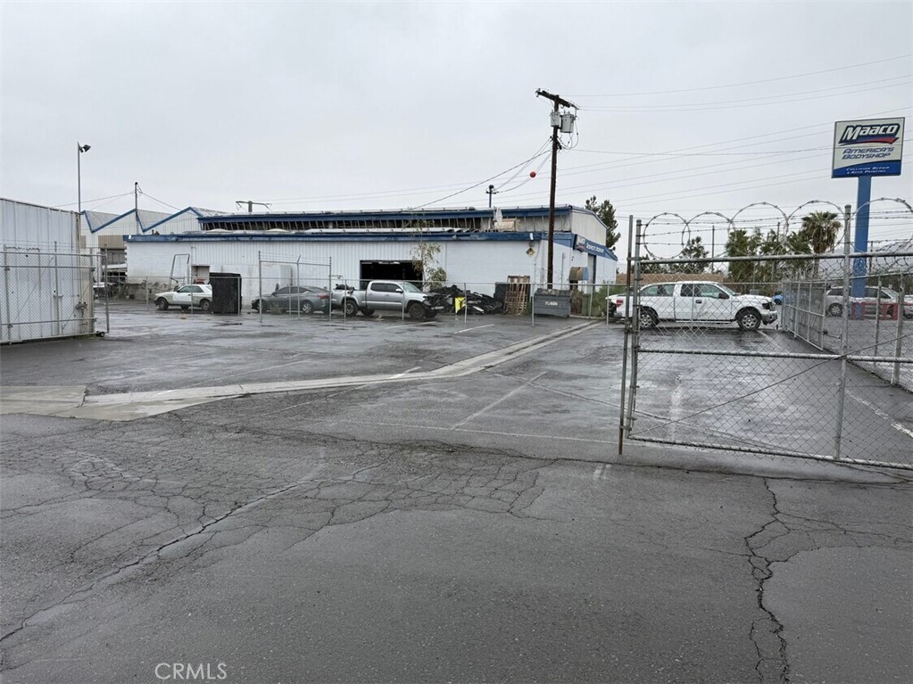 main property photo 28