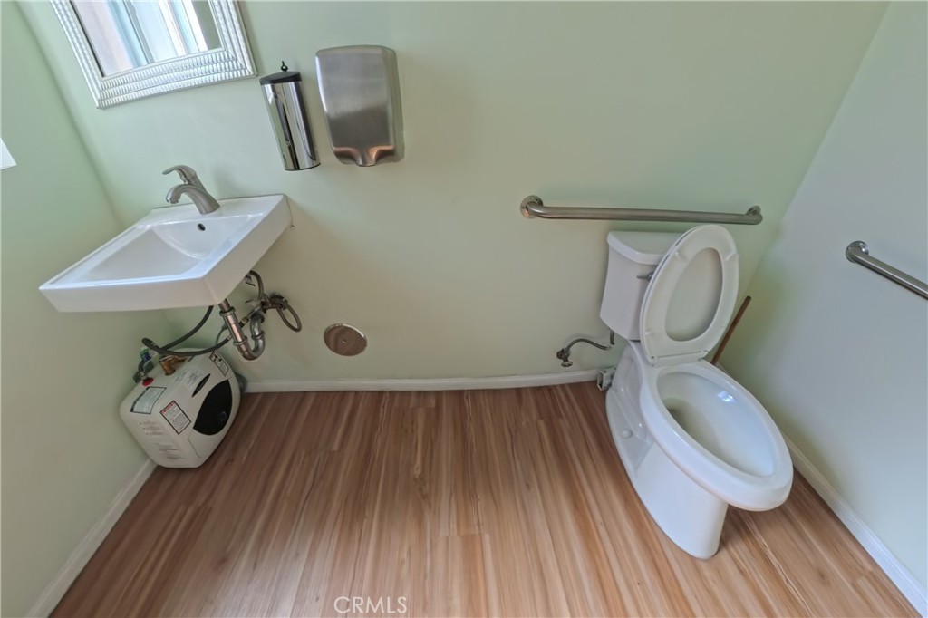 main property photo 16